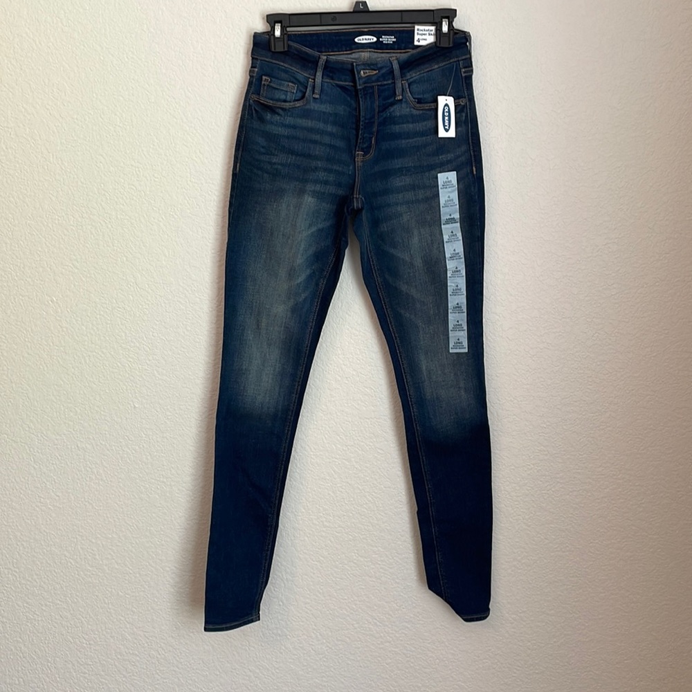 Super Skinny Mid Rise Jeans